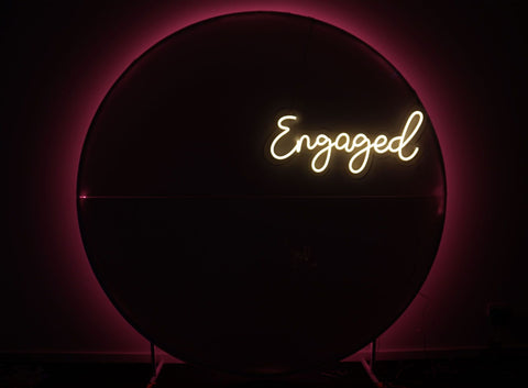 LED Sign "Engaged"
